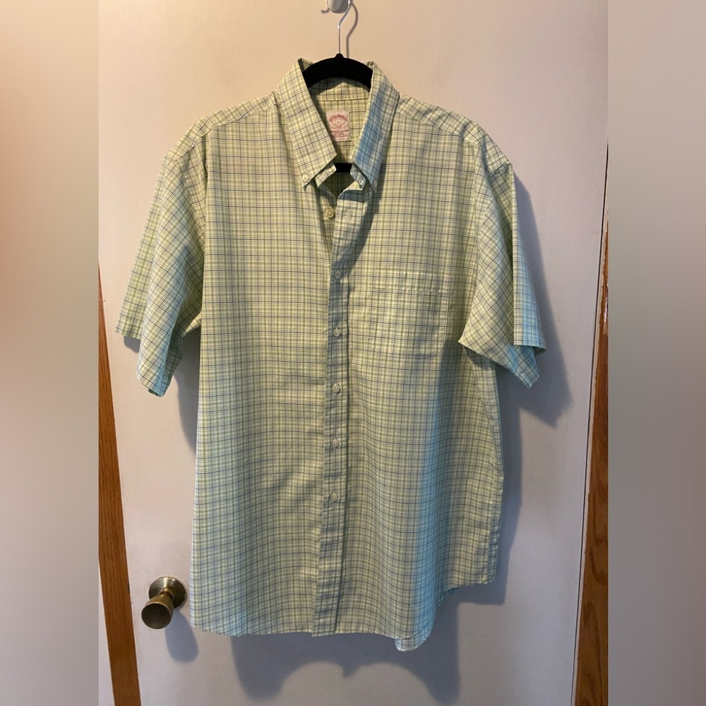 Brooks brothers 346 plaid shirt sleeve shirt non iron